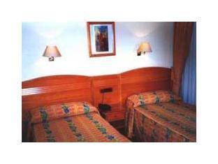 Hostal Victoria Malaga Exterior photo